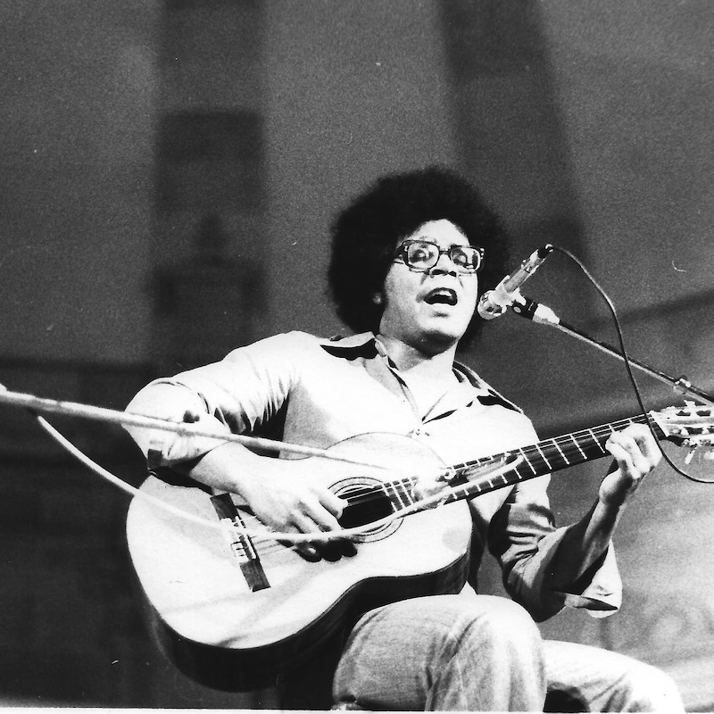 PARA VIVIR: The Implacable Times of Pablo Milanés